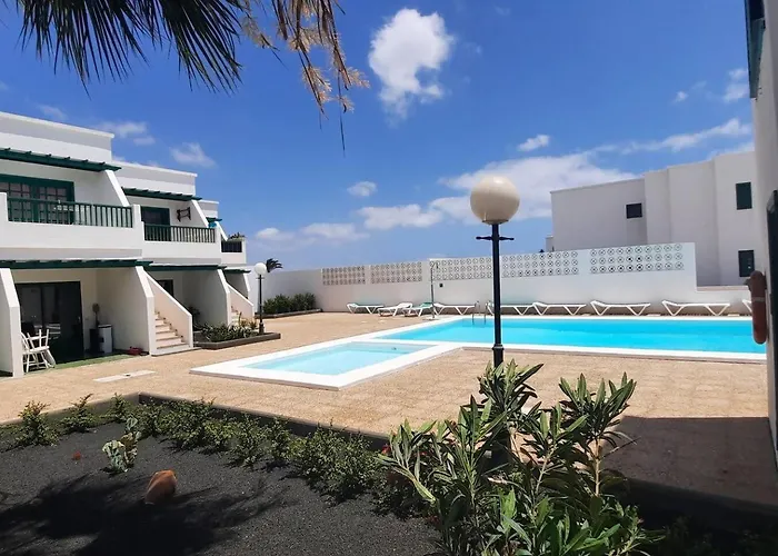 Puerto Del Carmen Near Beach Fast Wifi Pool